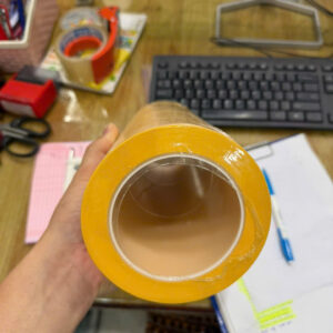 Băng keo dán sàn, dán nền màu vàng 10cmx33m giá tốt tại đồng nai